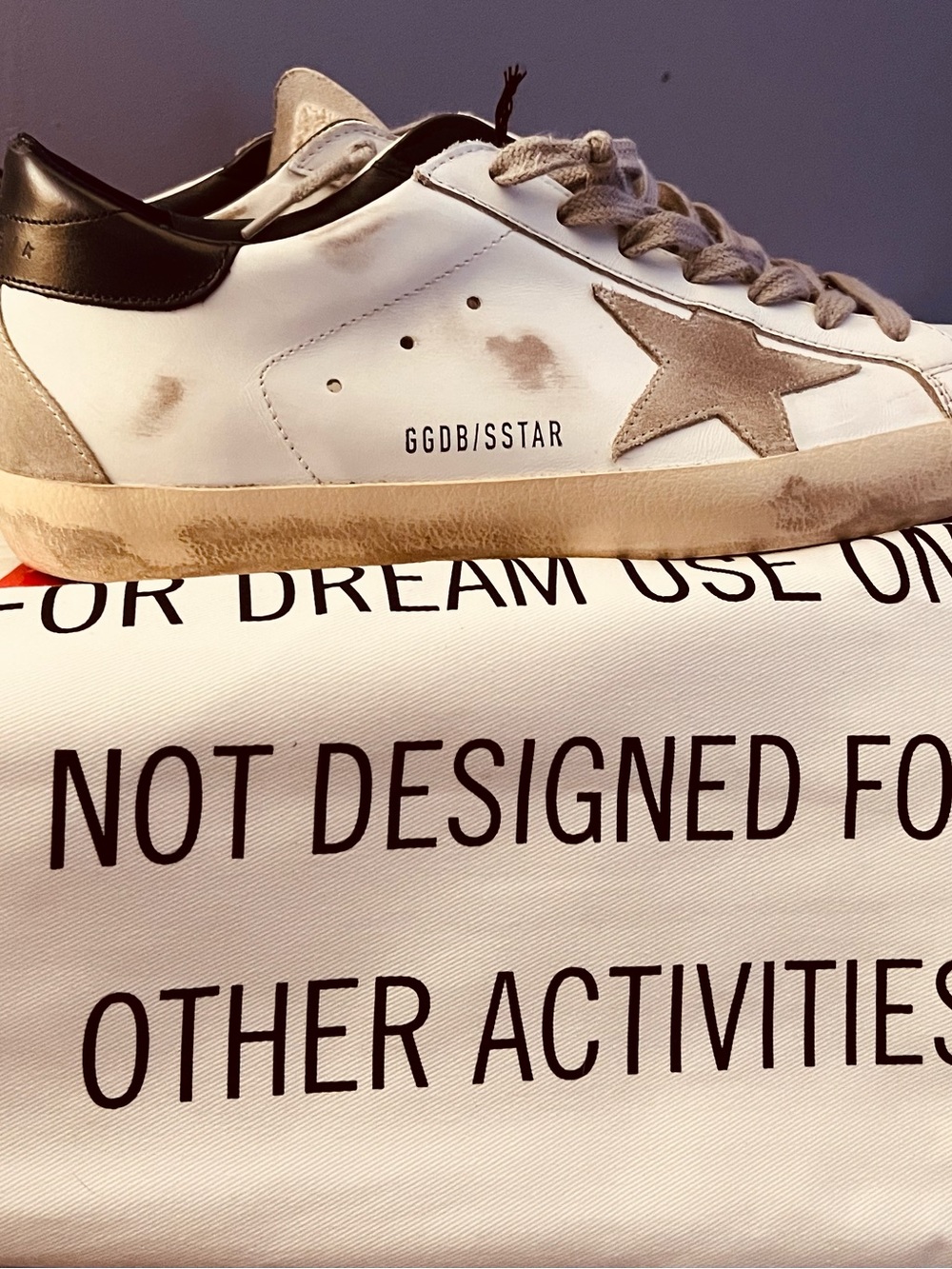 Golden Goose Men's White Leather Sneakers with Gray Star and Black Heel